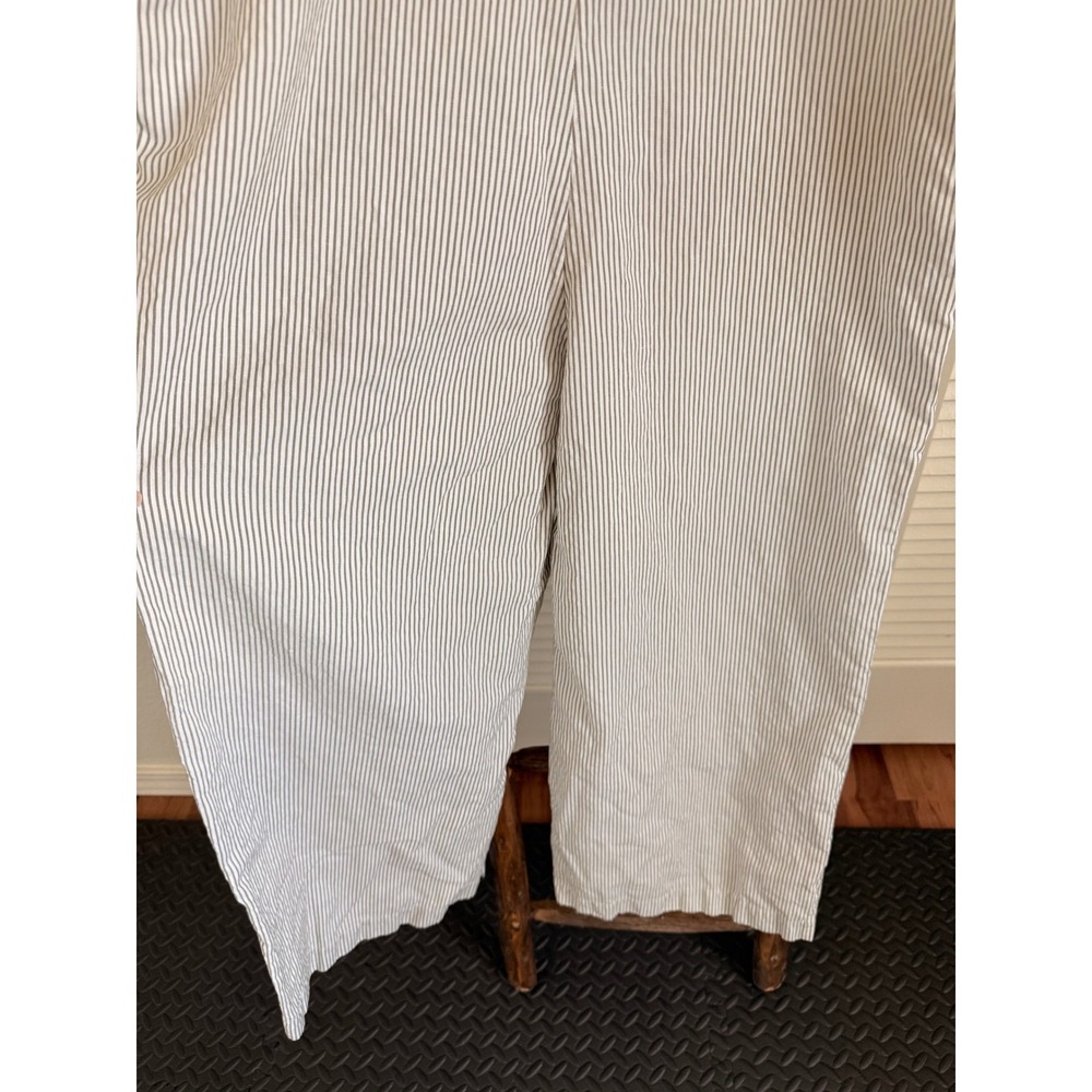 Uniqlo Striped Jumpsuit Overalls Wide Leg Square Neck Casual Everyday Chic L - Picture 5 of 6